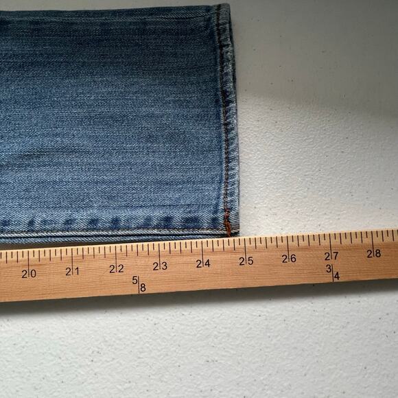 American Eagle Cropped Women's Jeans Light Blue Embroidered Pockets Sz 8 - Picture 14 of 14